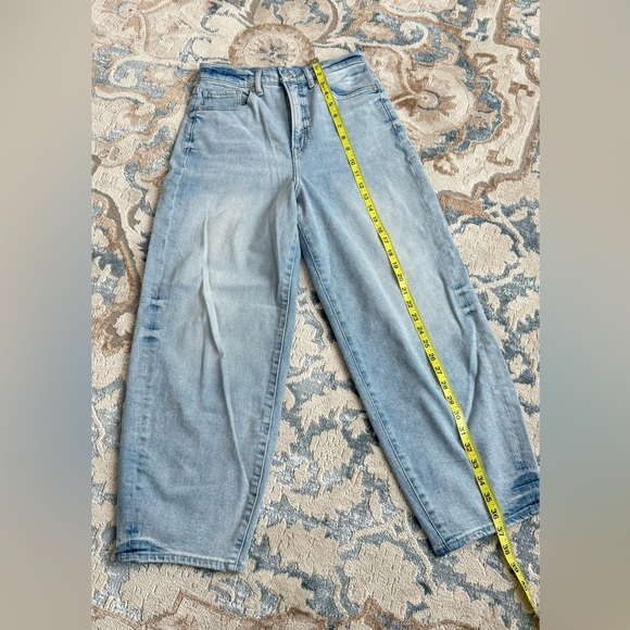 High rise, balloon Express denim Jeans light blue wash - Picture 7 of 8